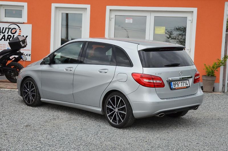 Mercedes-Benz Třídy B (2014) B 180 CDi / NAVI / Bi-XENON - fotka 4 z 33