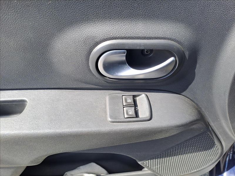 Dacia Lodgy 1,5 DCI 7 MÍST 1.MAJITEL - fotka 11 z 16