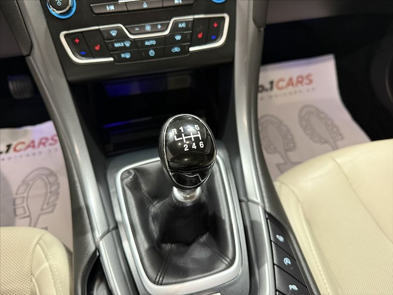 Ford Mondeo 1,5   ECOBOOST TITANIUM TOP - fotka 19 z 44