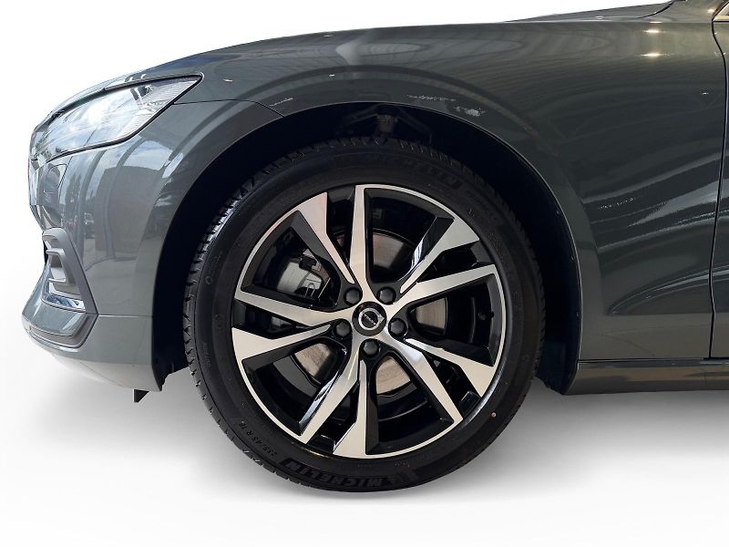 Volvo V60 (2026) B4 PLUS BRIGHT        - fotka 14 z 19