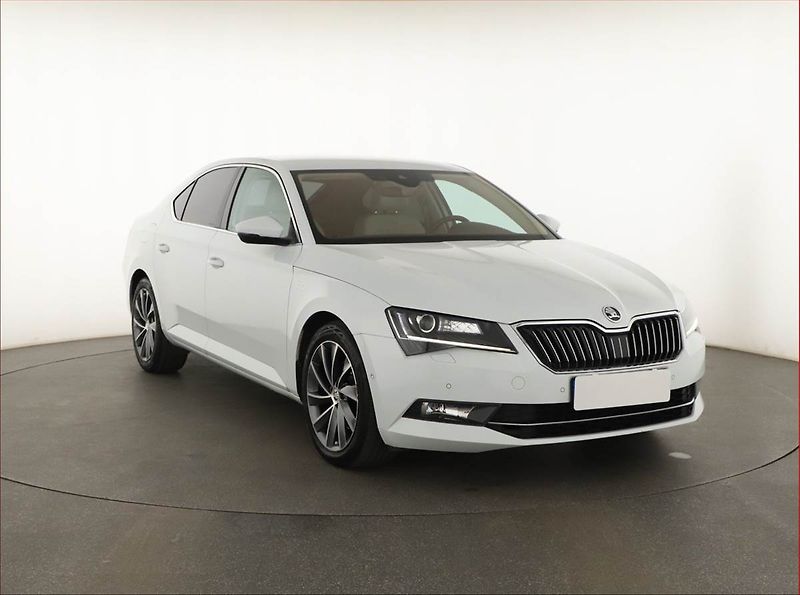 Škoda Superb (2017) 2.0 TDI, Automat, Kůže, Navi - fotografie inzerátu