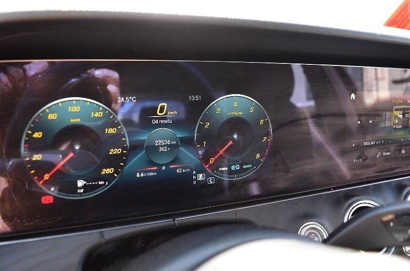 Mercedes-Benz Třídy E - fotka 7 z 15