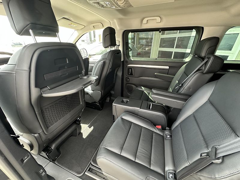 Toyota ProAce Verso (2025) 2.0D-8A/T - L2 VIP 7S - fotka 25 z 36
