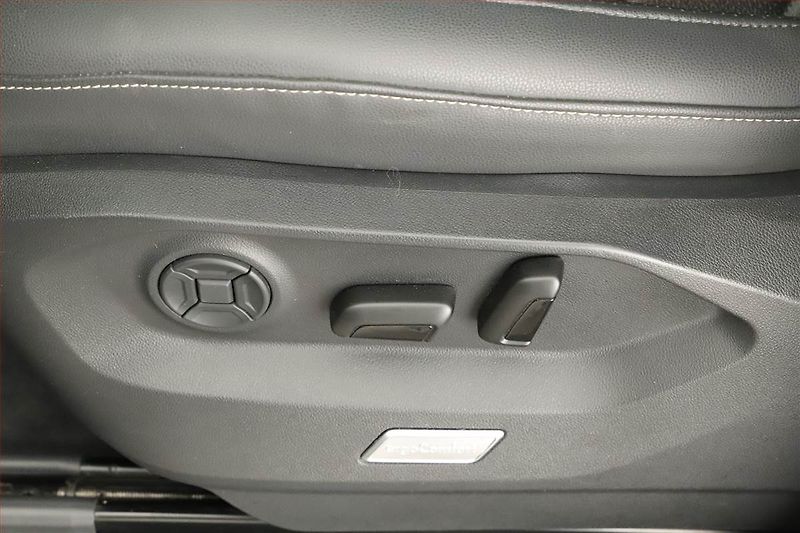 Volkswagen Touareg (2020) V8 TDI - fotka 20 z 23