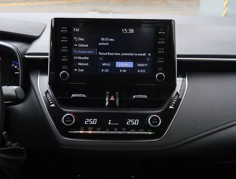 Toyota Corolla (2021) 1.5 VVT-i, Serv.kniha - fotka 12 z 19