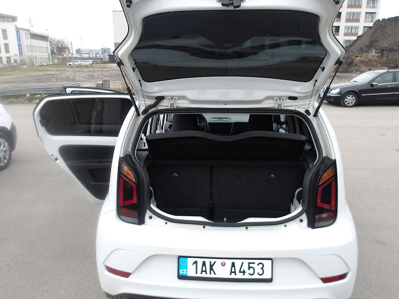 Volkswagen up! 1,0i 50 kW CNG Nové v ČR ! - fotka 17 z 20