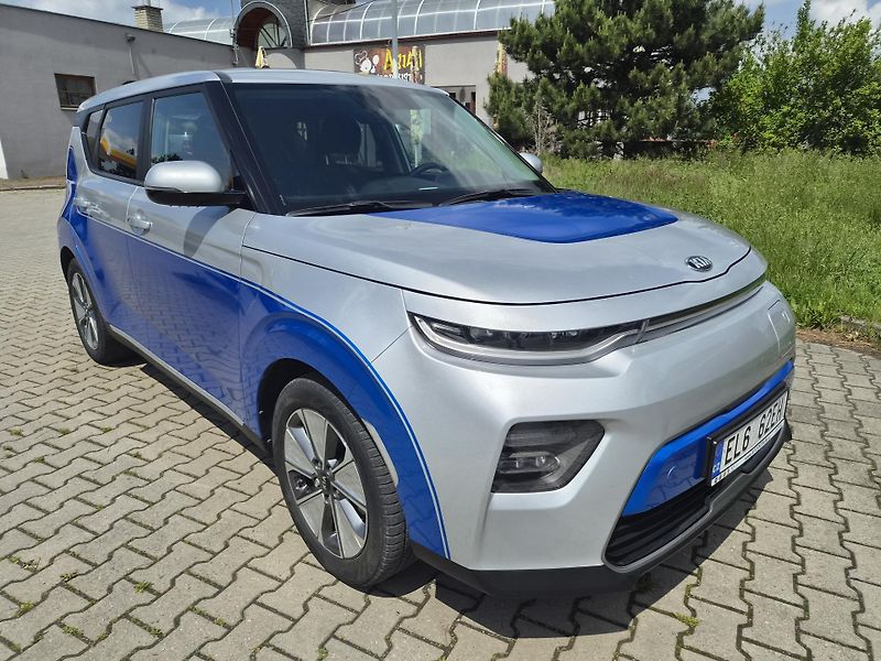 Kia e-Soul III 64,8Kw,500 km,tepelné čerp - fotka 1 z 9