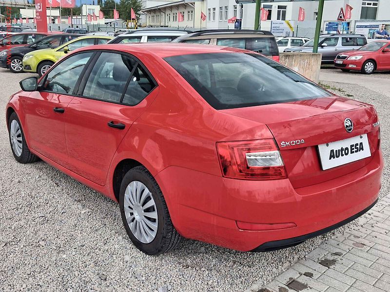 Škoda Octavia (2014) 1.2 TSI, ČR, servis.kniha, AC - fotka 6 z 17