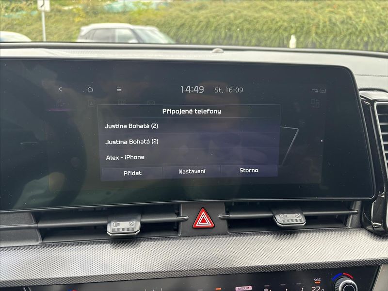 Kia Sportage 1,6 TGDi HEV AT TOP ADAPTIV - fotka 27 z 49