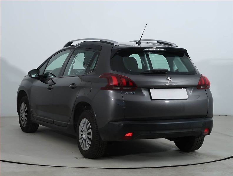 Peugeot 2008 (2019) Active 1.2 PureTech, Tempomat - fotka 4 z 16
