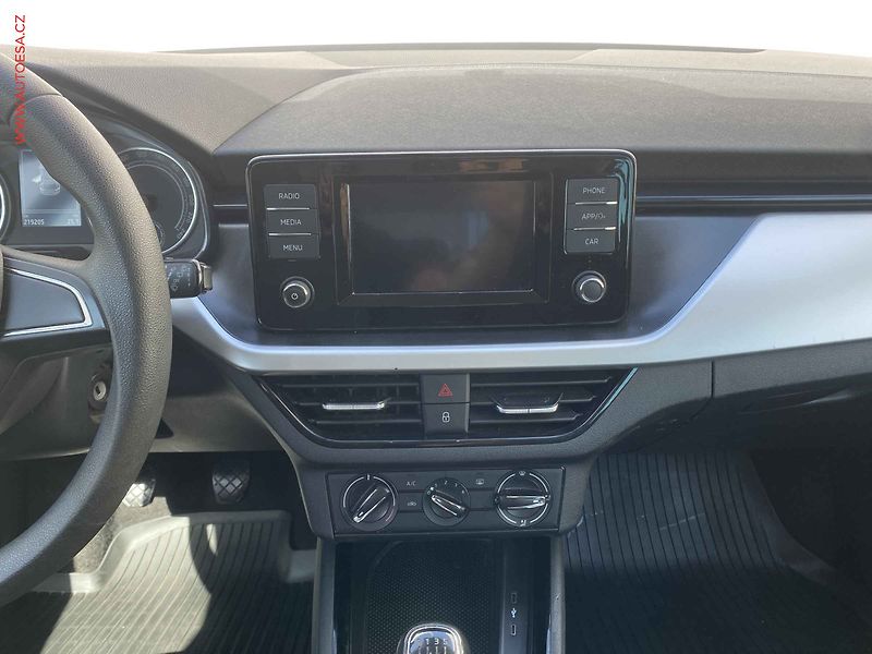 Škoda Scala (2019) 1.0 TSi, 1.maj,ČR, Ambition - fotka 12 z 19