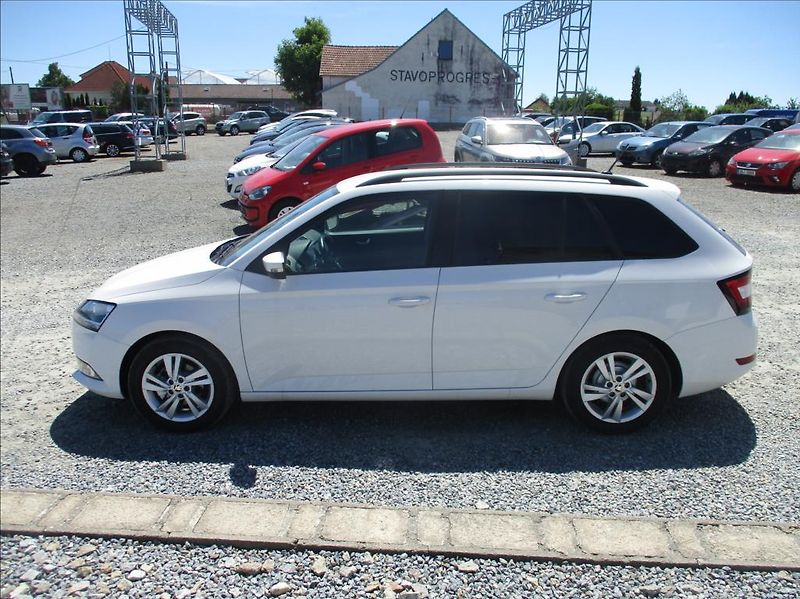 Škoda Fabia 1,0 TSI, klima,servis,DPH,CZ, - fotka 8 z 27