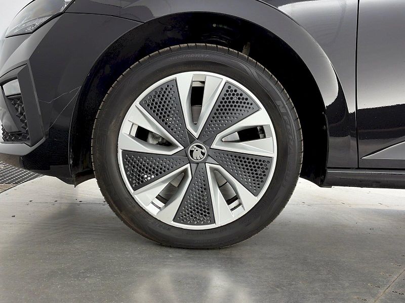 Škoda Scala (2025) DSG 1.0TSI 85kW Top Selection - fotka 31 z 31