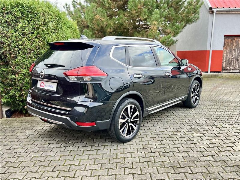 Nissan X-Trail 1,7 dCi N-TEC / panorama kůže - fotka 6 z 48