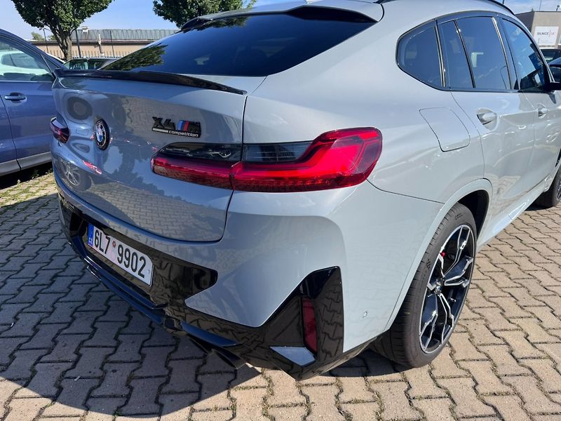 BMW X4 (2023) COMPET. 3,0i 375 KW 2. MAJ PPF - fotka 12 z 50