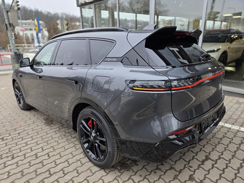Voyah FREE 318 REV (2025) REV 318 AWD Hybrid - fotka 7 z 13
