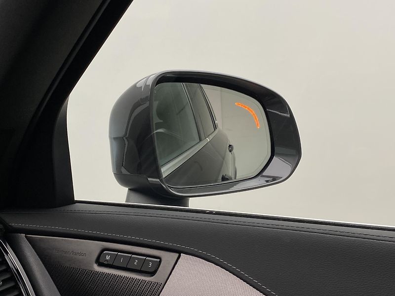 Volvo XC90 B5 AWD BRIGHT PLUS AUT 7míst - fotka 39 z 64