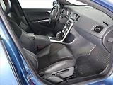 Volvo V60 (2018) R-Design D4 2.0, Automat, Kůže - náhled 8