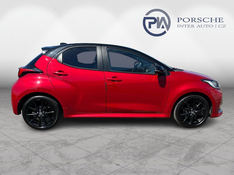 Toyota Yaris 1.5 GR Sport Selection Style - fotka 7 z 26
