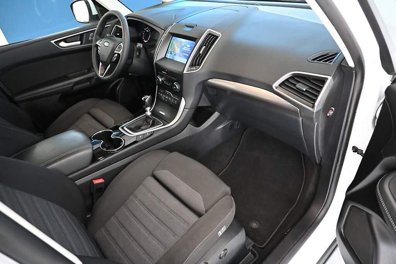 Ford S-MAX (2022) 2.0 LED ACC Tažné Webasto ECOB - fotka 10 z 34