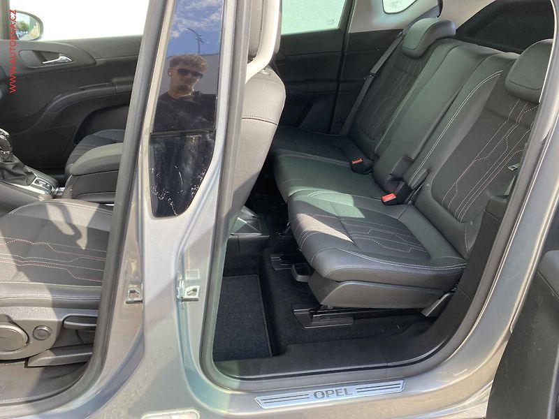 Opel Meriva (2012) 1.4 T 150, Edition - fotka 10 z 16