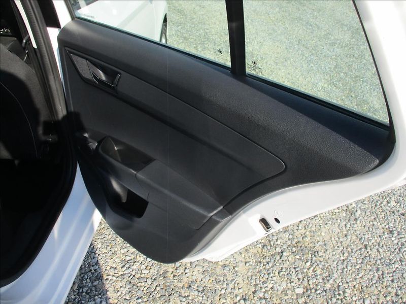 Škoda Fabia 1,0 TSI,klima,servis,DPH,CZ, - fotka 12 z 39
