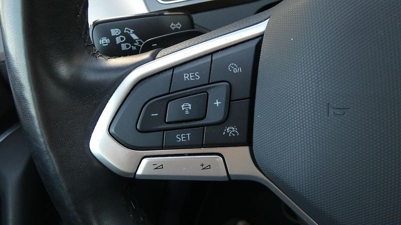 Volkswagen Passat 2.0 TDI 147kW BMT 4MOT DSG Ele - fotka 11 z 24