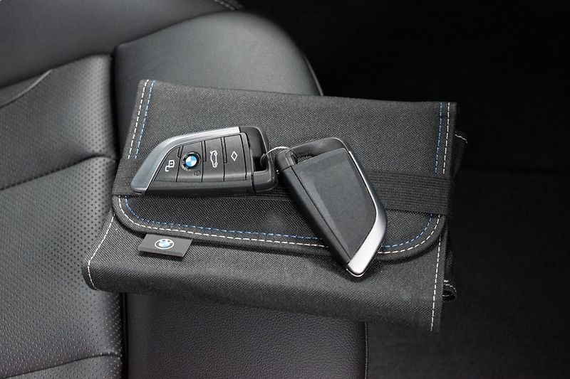 BMW Řada 4 420d xD ///M*LASER*TAŽNÉ*ČR 1M - fotka 37 z 49
