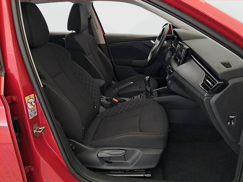 Škoda Scala (2023) Ambition 1.0 TSI, Serv.kniha - fotka 9 z 20