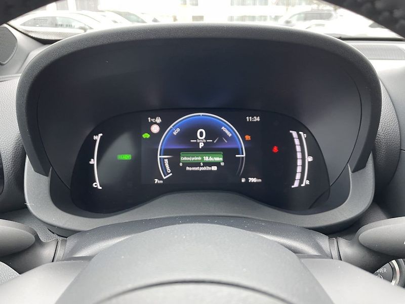 Toyota Yaris Cross 1.5 Hybrid 130k ODBĚR IHNED - fotka 16 z 29