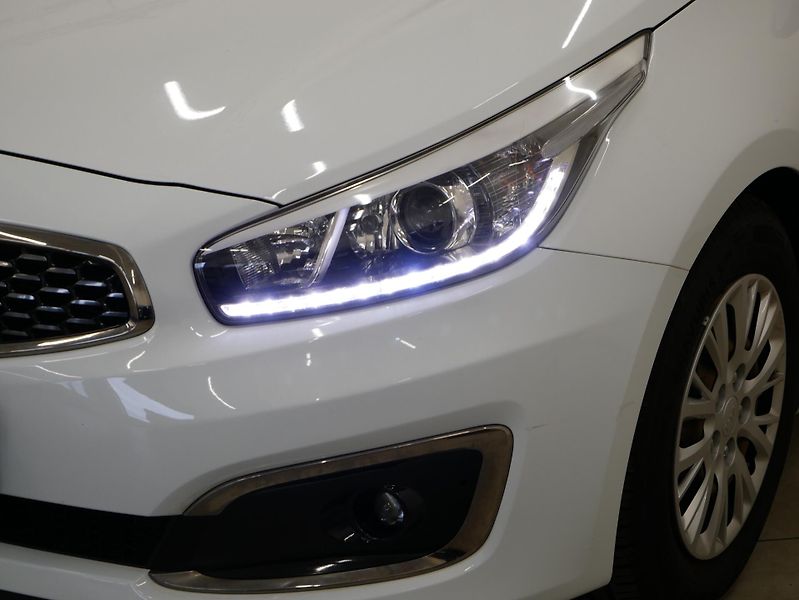 Kia Ceed - fotka 9 z 25