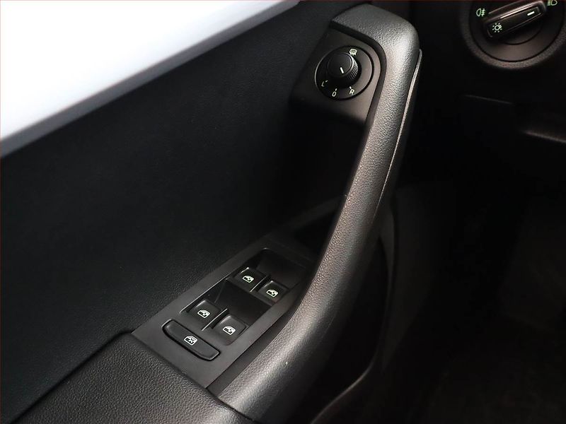 Škoda Octavia (2018) 2.0 TDI, Automat, Navi - fotka 16 z 17