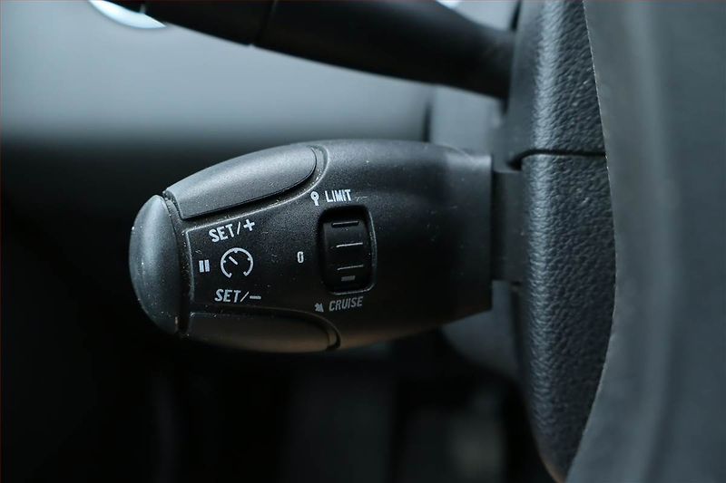 Peugeot 308 (2013) 1.6 VTi, Serv.kniha, Tempomat - fotka 18 z 20