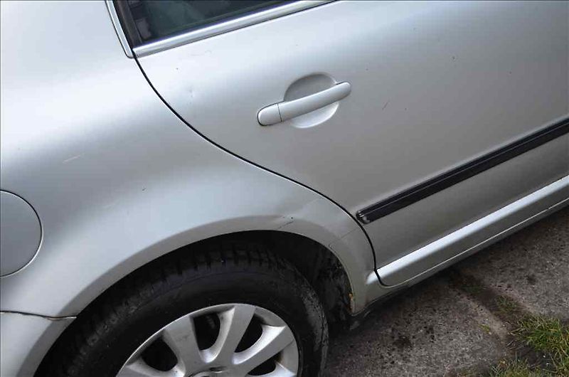 Škoda Superb (2007) 2,5 TDI - fotka 15 z 31