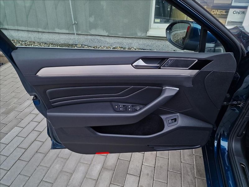 Volkswagen Passat 2.0TDI 147kW 4MOT DSG Eleg. - fotka 38 z 50