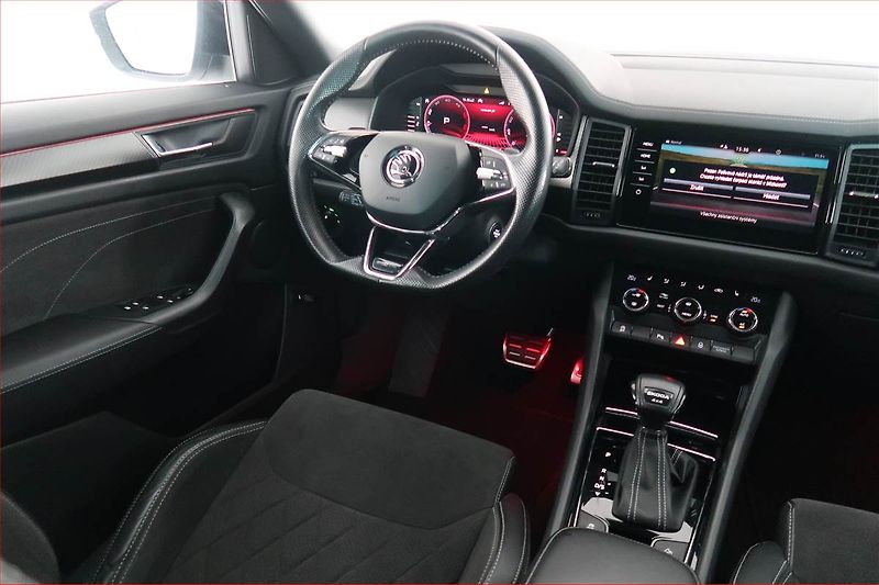 Škoda Kodiaq (2023) 2.0 TDI - fotka 7 z 19