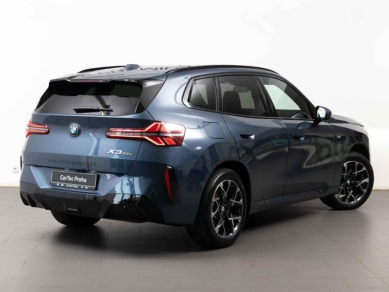 BMW X3 30e xDrive - fotka 3 z 6