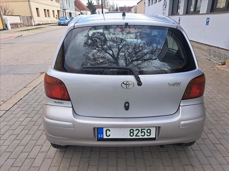 Toyota Yaris 1,4 D-4D - fotka 9 z 39