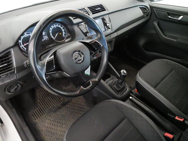 Škoda Fabia - fotka 5 z 6