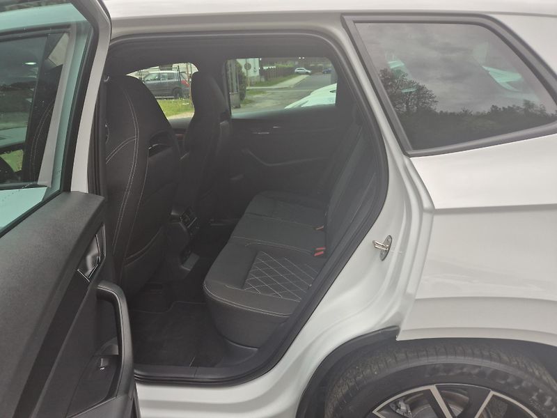 Škoda Karoq SPORTLINE 110kw 4x4 DSG   - fotka 12 z 47