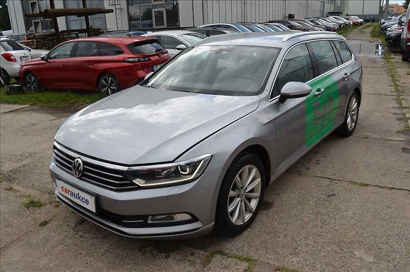 Volkswagen Passat (2018) 1,6 TDI HIGHLINE - fotka 1 z 22