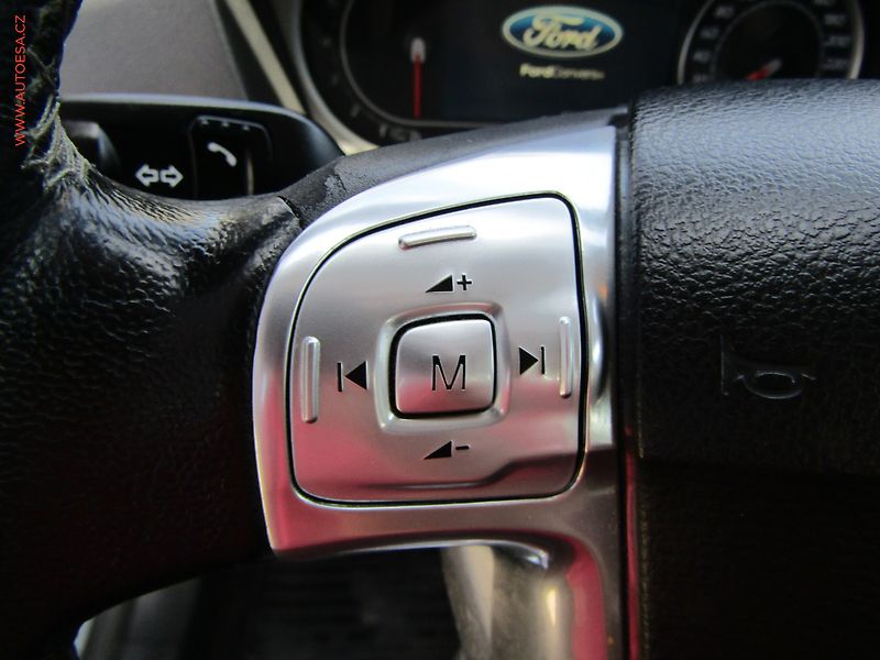 Ford Mondeo (2008) 2.0i, AC, park.čidla - fotka 13 z 17