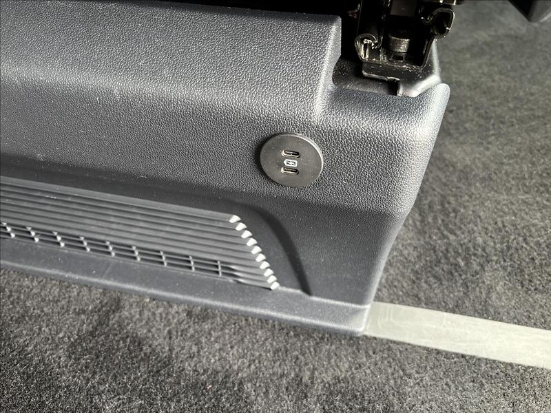 Ford Tourneo Custom 2,0 EcoBlue 125kW Titanium X - fotka 24 z 59