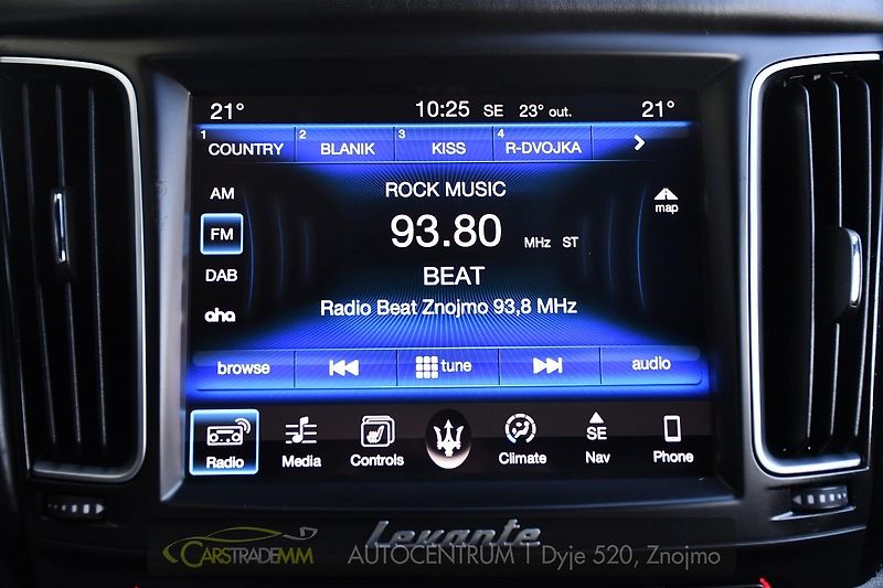 Maserati Levante 3.0D ČR Q4 H/K ACC VZDUCH - fotka 37 z 56