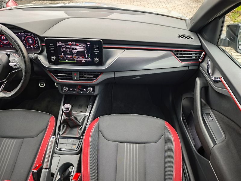 Škoda Scala (2021) 1.5 TSi Monte Carlo 110kW DPH - fotka 17 z 49