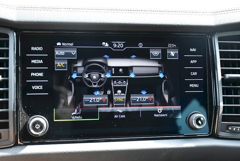 Škoda Kodiaq (2023) RS 2.0 TSI 180 kW 4x4 DSG - fotka 16 z 33