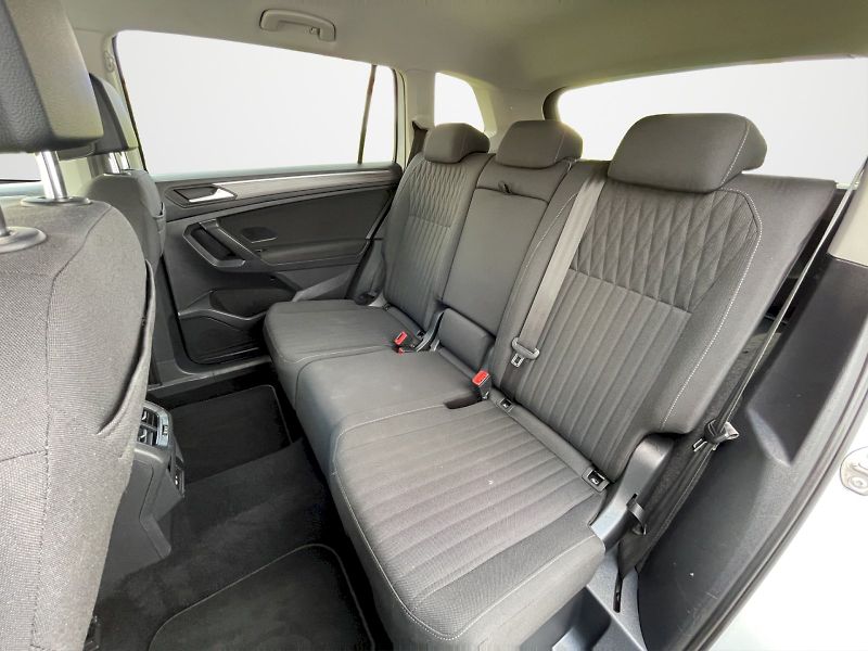 Volkswagen Tiguan Allspace (2022) 2.0 TDI 110kW 4MOTION DSG Life - fotka 23 z 33