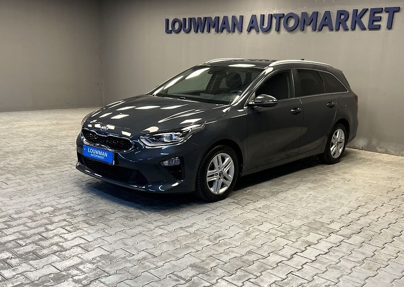 Kia Ceed T-GDI Exclusive SW - fotka 1 z 17