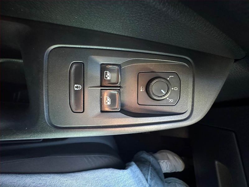Volkswagen Caddy (2023) Maxi 2.0 TDI, 5Míst, 1Maj, DPH - fotka 9 z 9