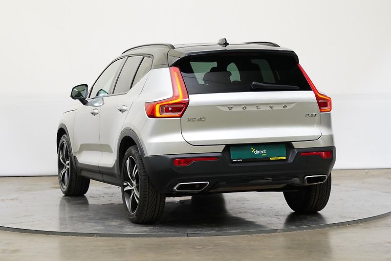 Volvo XC40 - fotka 7 z 26